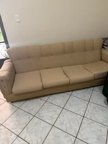 Sofá ( 4 lugares) Bom estado de conservação 