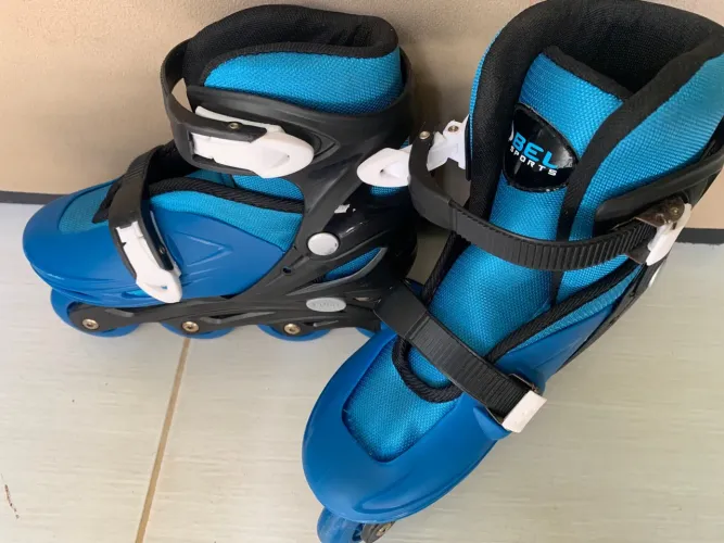Patins Azul + Kit de Proteção 100% NOVOS