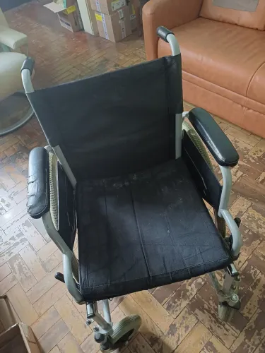 Cadeira de rodas em bom estado OTTOBOCK
