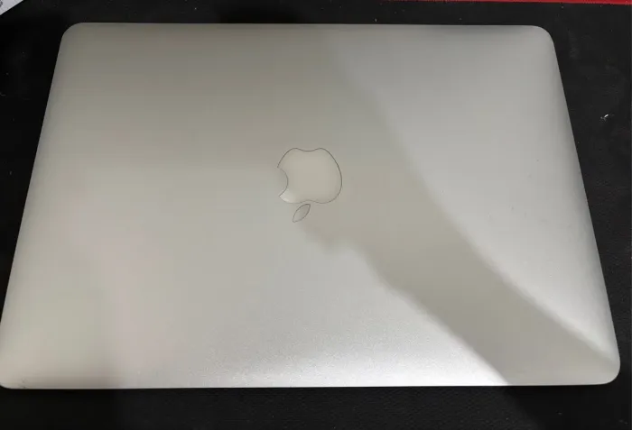 MacBook Air 13 Early 2014 - I7 / 8GB RAM / 256GB SSD