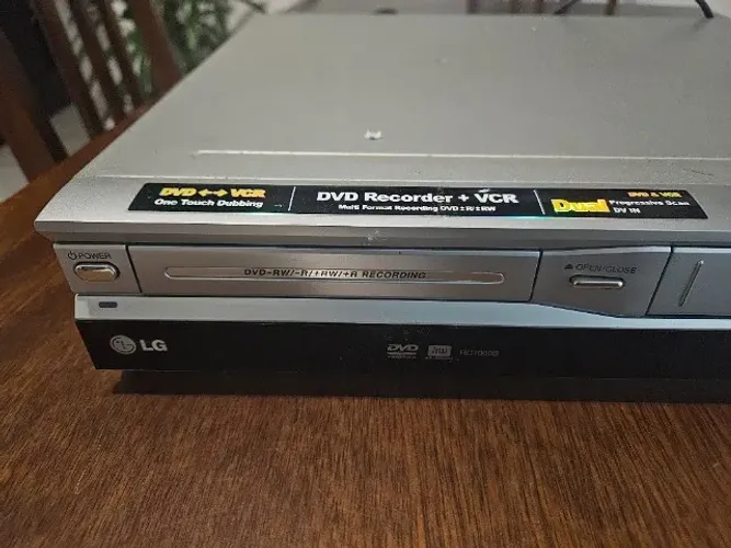Gravador DVD e VHS LG RC7000b (Usado)