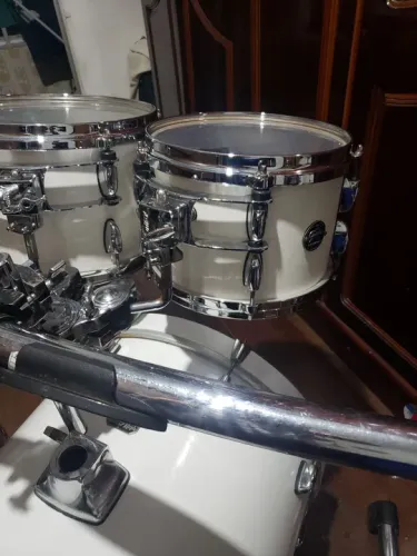 Tons Gretsch Renown Maple 10x7 e 12x8
