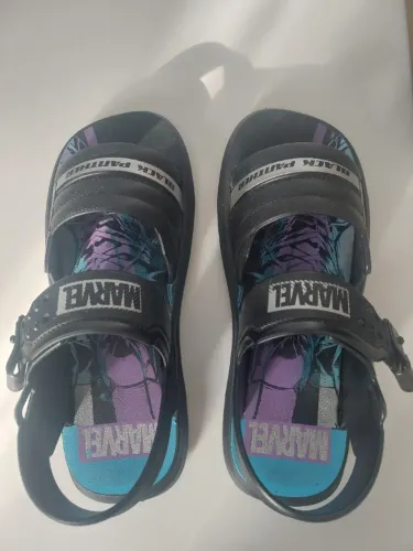 Sandália Infantil Masculina, Tamanho 34, Cor Preta, Tema Marvel / Pantera.