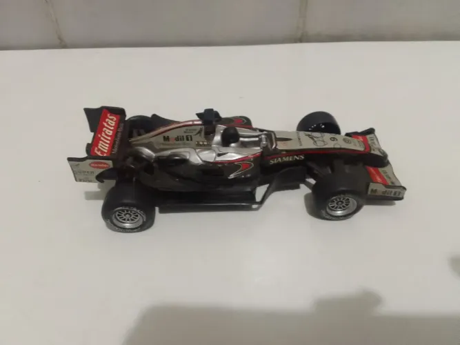 Miniatura carro F1