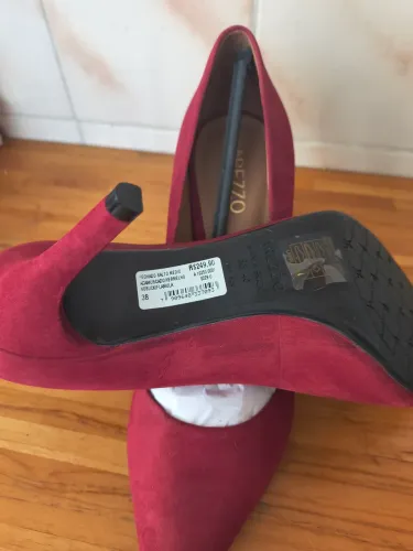 Scarpin Arezzo acamurçado Novo
