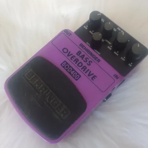 Pedal Behringer Bass Overdrive BOD 400