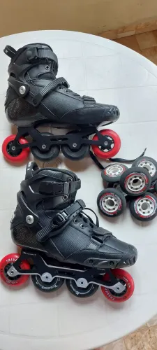 Patins traxart karbonik -42/43 (Brasil)- Promoção Imperdível!
