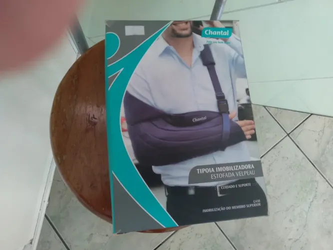 Tipoia Imobilizadora Estofada Velpeau Chantal, tam M. Pouquíssimo uso.