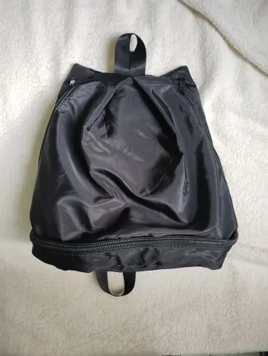 Mochila preta básica esportiva 