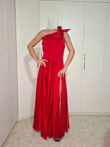 Lindo vestido vermelho Fatima Gonçalves 