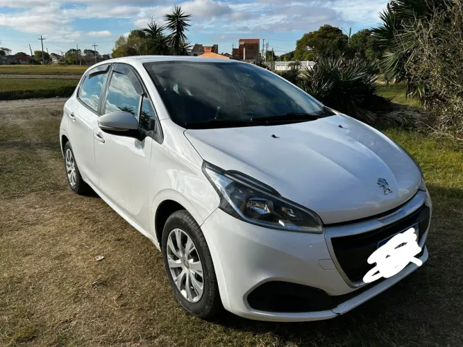 Peugeot 208 Active 1.2 Flex 12V 5P Mec. 2018