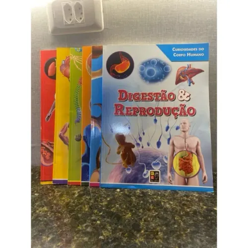 Coleção dos livros sobre curiosidade do corpo humano - 6 peças.