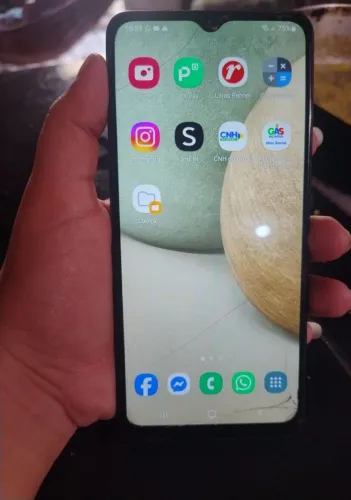 Samsung A12<br>Memória 64gb<br>Película tricada mais não interfere em nada <br>$450