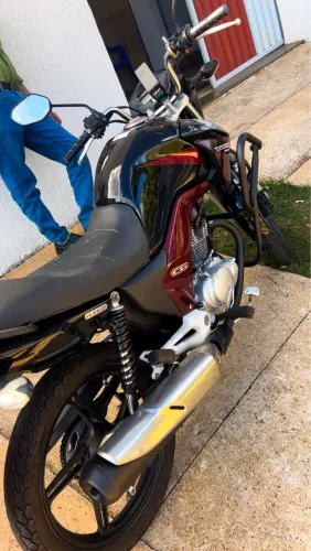 Moto Honda Titan 150 Ano 2014 Super Conservada