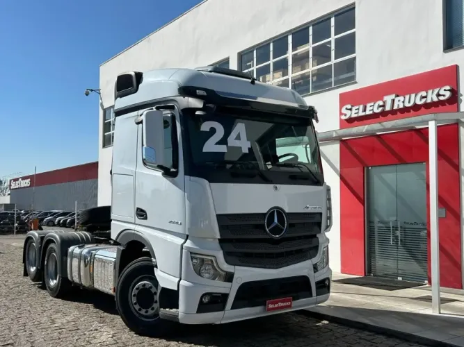 Mercedes-Benz Actros 2548 6x2.
