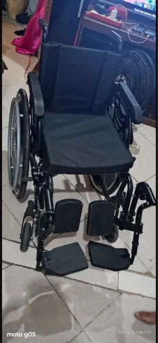 Cadeira de rodas + cadeira de banho
