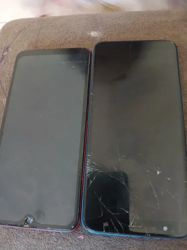 2 celulares
