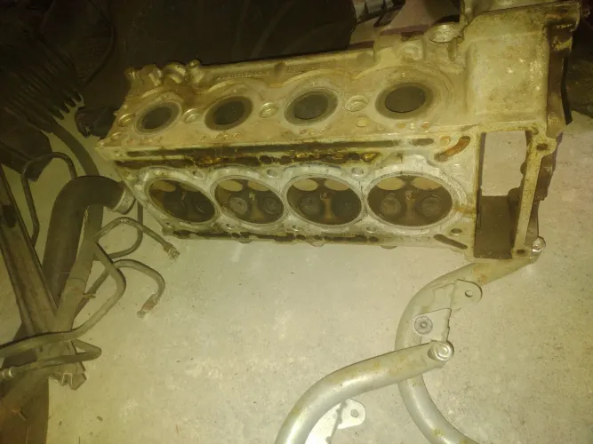cabeçote do motor da Mercedes c200 ZAP *