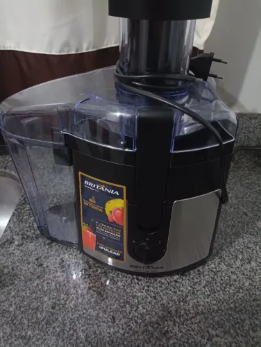 Centrífuga de alimentos juicer Britânia