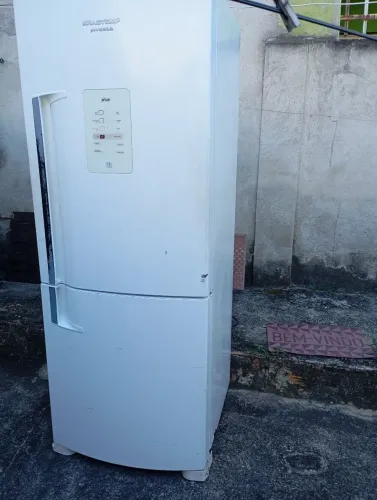 Vende se geladeira Brastemp inverter