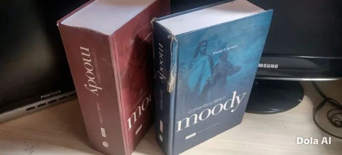 Comentário bíblico moody