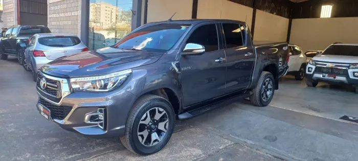 Toyota Hilux CD SRX 4X4 2.8 TDI 16V Diesel Aut. 2019
