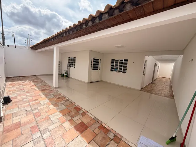 Casa para Aluguel - Bairro Ouro Preto | 160m² 