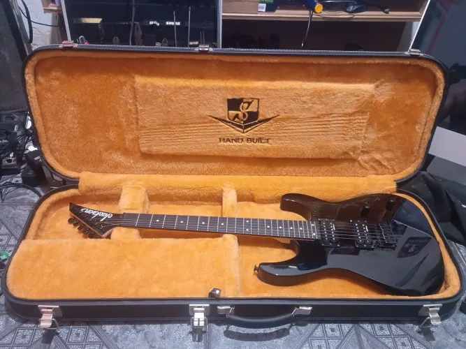 Guitarra Jackson js12 + hardcase