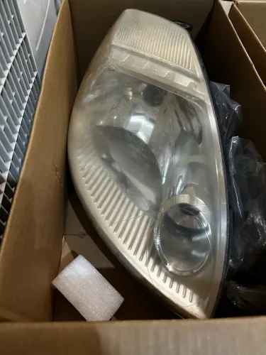Farol Ford Ka 2011