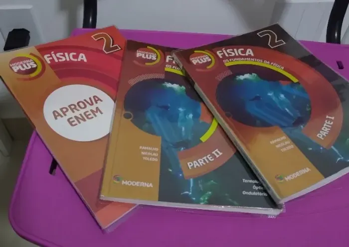 Livro Física Moderna Plus Vol2