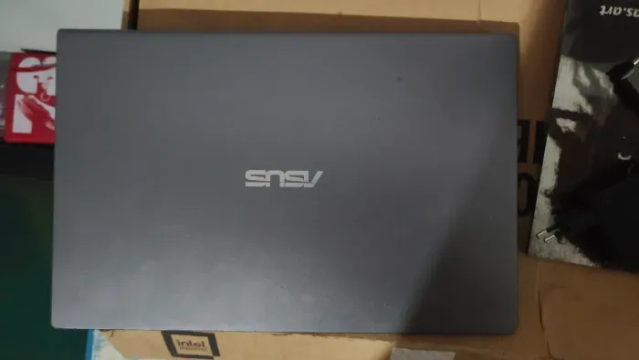 Notebook Asus - retirada de peças