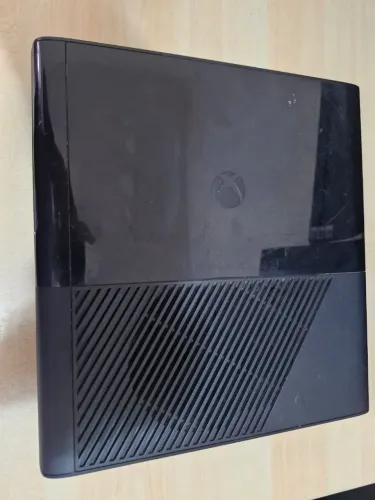 Xbox 360 super slim