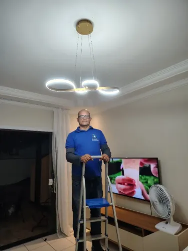 Eletricista Não fique mais no escuro