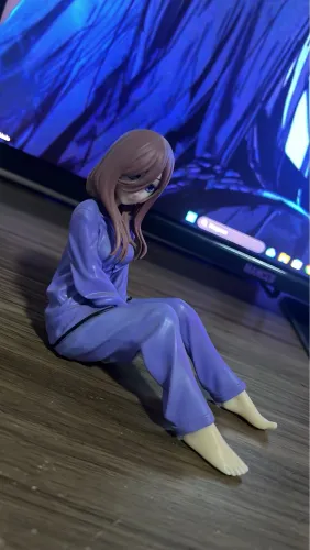 FIGURA DE ANIME QUINTESSENTIAL QUINTUPLETS - MIKU NAKANO