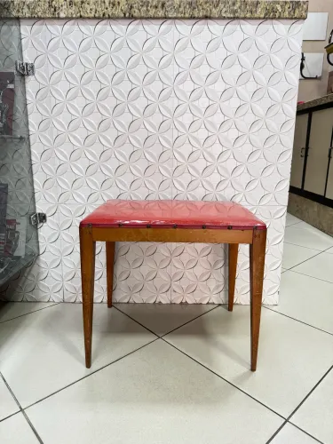Banqueta pé palito Vermelho anos 70 - relíquia 