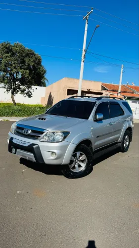 Toyota Hilux SW4 SRV D4-d 4X4 3.0 TDI Dies. AUT 2006
