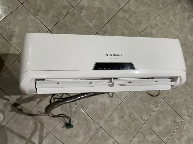 Ar-condicionado Eletrolux TI09F