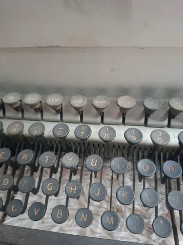 Máquina de escrever antiga
