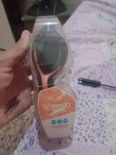 Vendo óculos de natação 