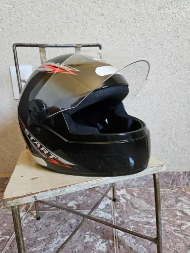 Capacete novo