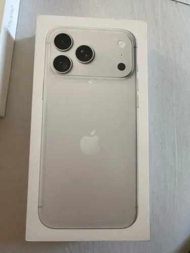 iPhone 18 pro max 256 silver
