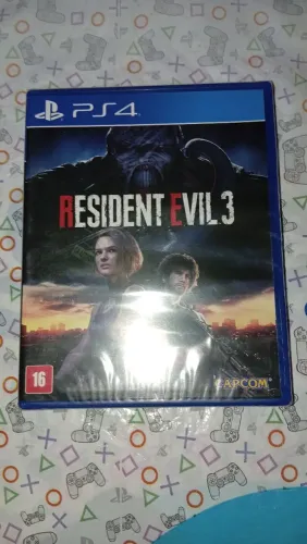 Resident Evil 3 - PlayStation 4 lacrado