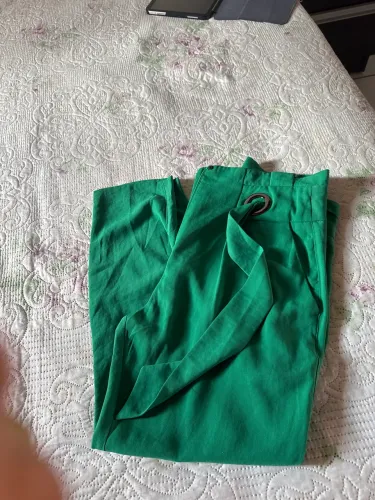 Calça alfaiataria verde
