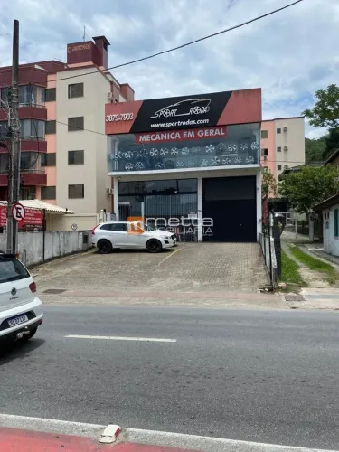 Oportunidade Ùnica - Ponto Comercial em Local Estratégico!