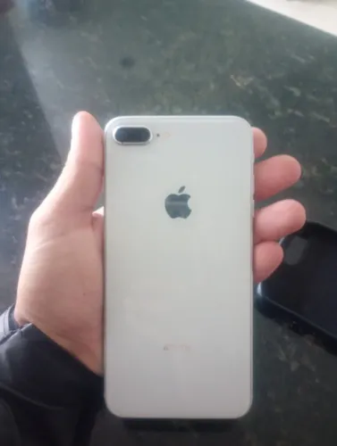 iPhone 8plus muito novoo aparelho top de + !