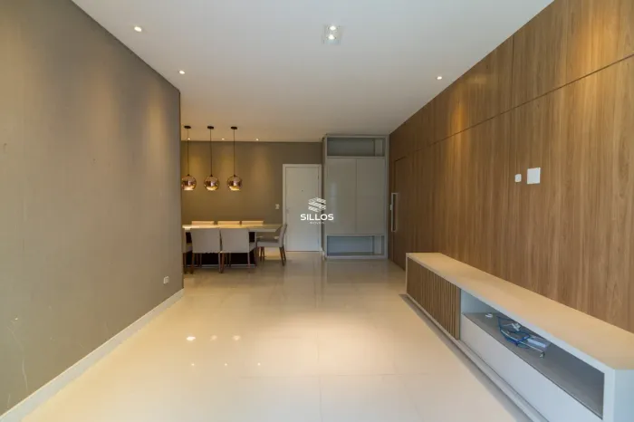 Apartamento para alugar com 4 quartos no Água Verde em Curitiba
