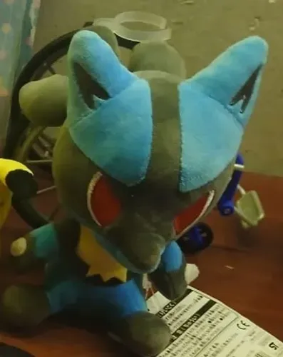 Pelúcia Lucario - Pokémon 