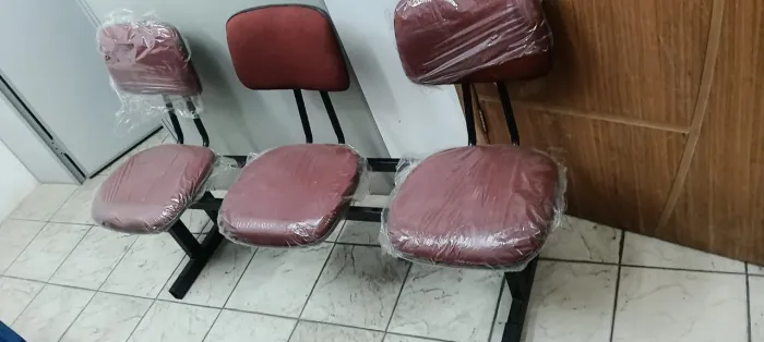 Conjunto de cadeira de espera