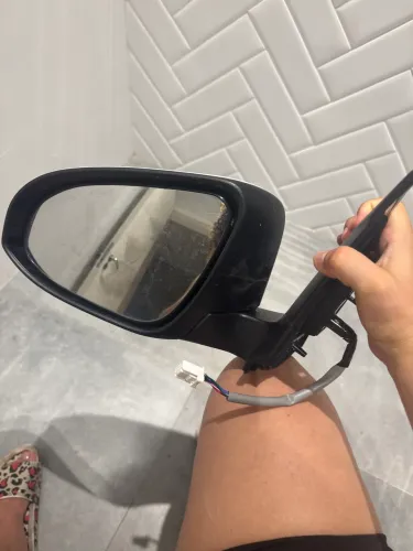 Retrovisor toyota yaris branco perolado