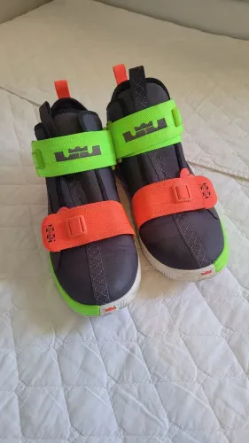 Tenis Nike Lebron James